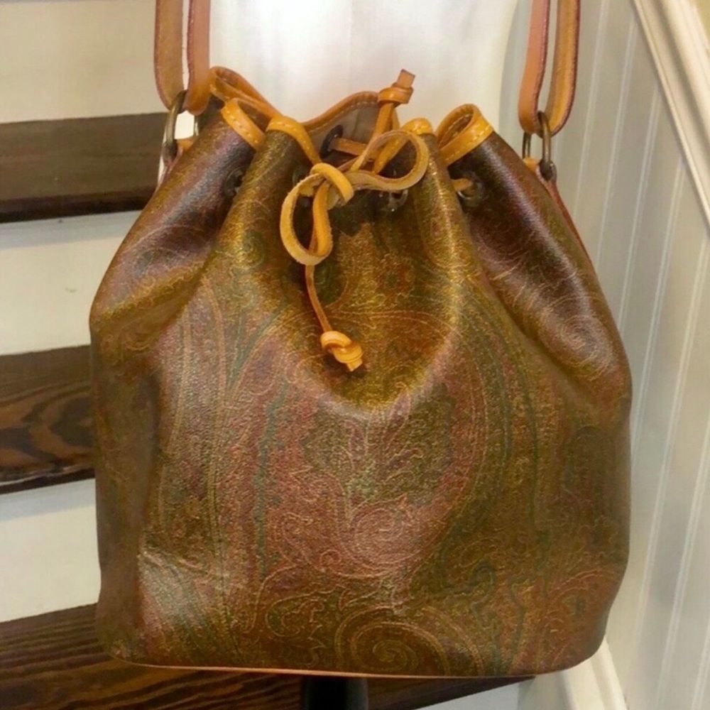 Etro Milano Red Paisley Vachetta Leather Drawstring Bucket Shoulder Bag